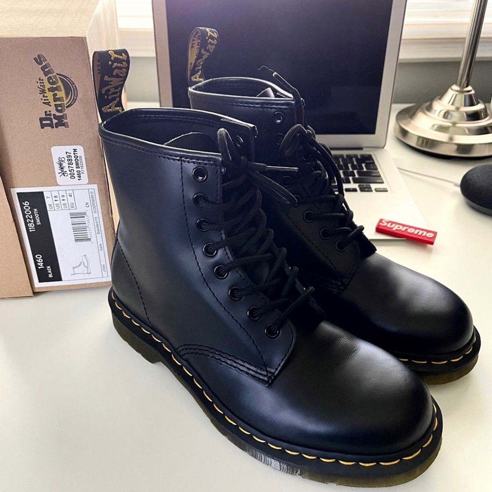 📦SOLD📦New! Dr. Martens 1460 Smooth women’s size 9 - Picture 3 of 6